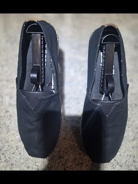 Skechers Black Bob's Breeze Shoe Tag